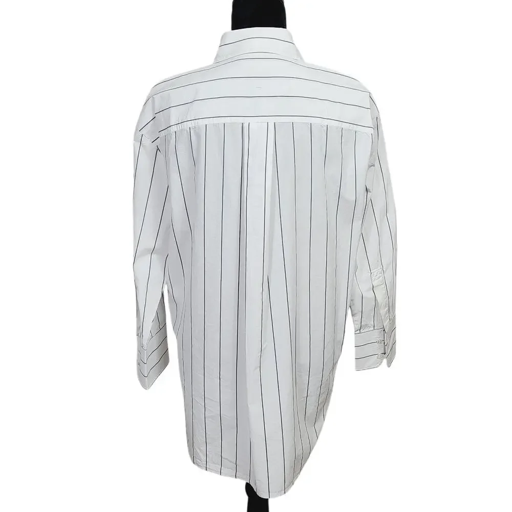 Banana Republic Button Front White w/Gray Size PM OVERSIZED **PRE-OWNED**
